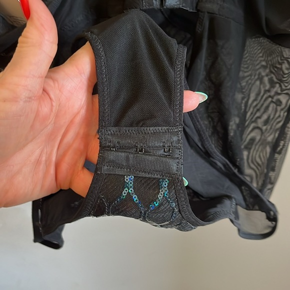 Curve Necessities Bodysuit NWT Fashion Sequin Embroidered Convertible Size 2X - Picture 6 of 10